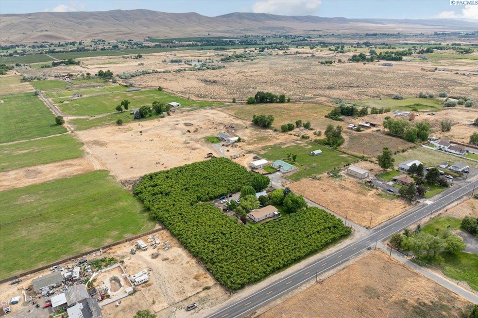 164901 W Old Inland Hwy, Prosser, WA 99350 - photo 1