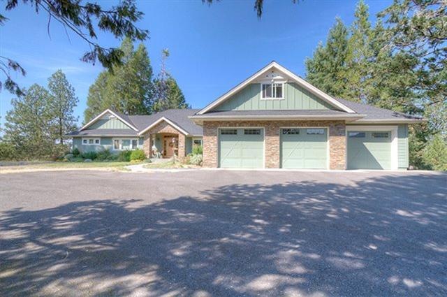 2250 Gaffney Way, Grants Pass, OR 97527 - photo 1