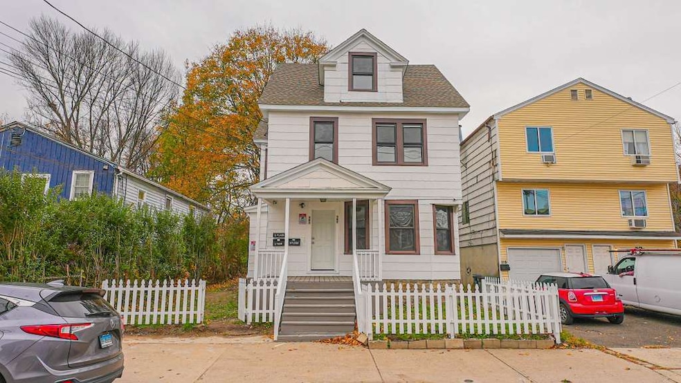 105 Asylum St, Bridgeport, CT 06610 - photo 1