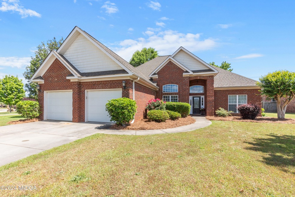 204 Pembroke Point, Centerville, GA 31028 - photo 1