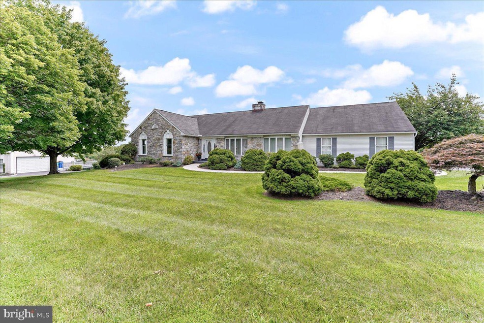 27 James Hayward Rd, Glen Mills, PA 19342 - photo 1