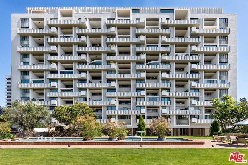 Wilshire Terrace unit 2F, Los Angeles, CA 90024 - photo 1