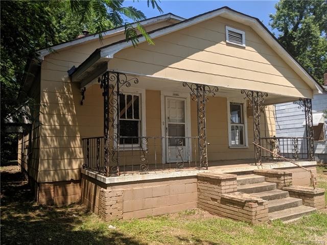 1320 Caldwell St, Statesville, NC 28677 - photo 1