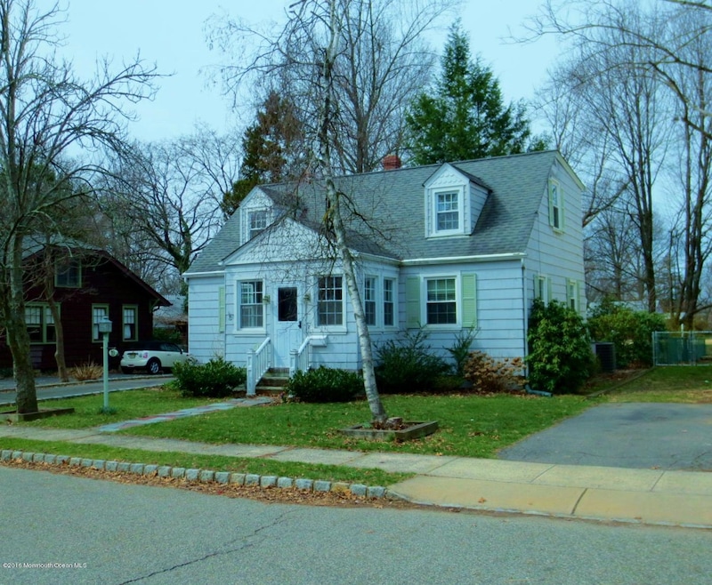 19 Laureldale Ave, Metuchen, NJ 08840 - photo 1