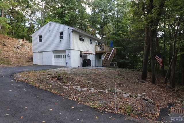 4 Garwood Rd, Hewitt, NJ 07421 - photo 1