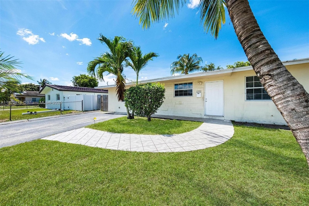 7771 Simms St, Hollywood, FL 33024 - photo 1