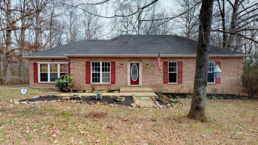 612 Dykeman Rd, Dickson, TN 37055 - photo 1