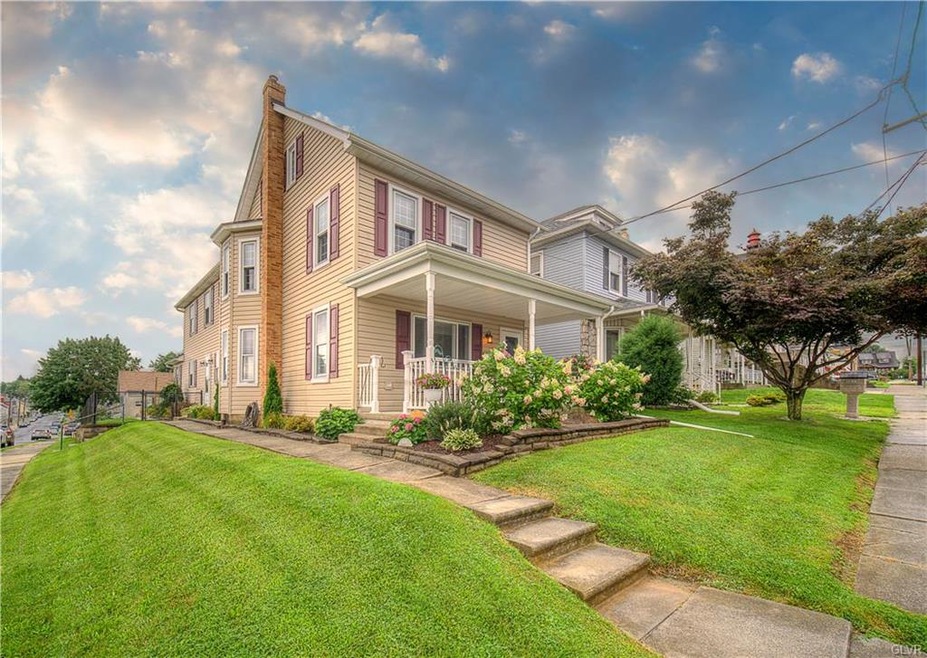 202 Quarry St, Whitehall, PA 18052 - photo 1