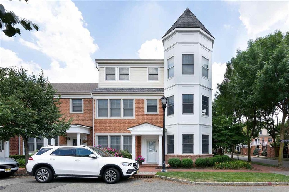 29 Constitution Way unit TH, Jersey City, NJ 07305 - photo 1