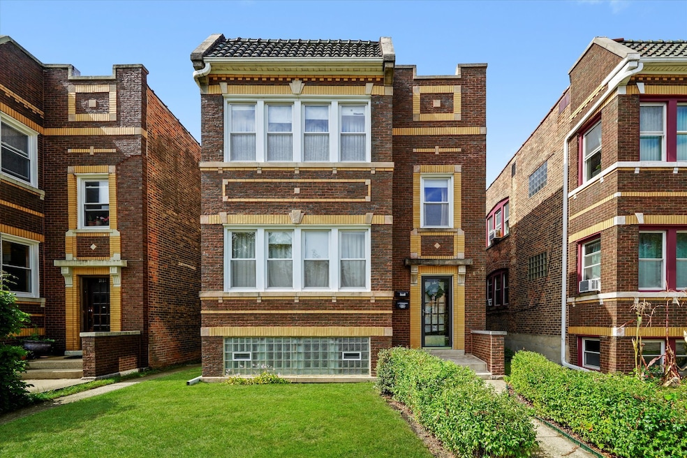 1810 S 58th Ave, Cicero, IL 60804 - photo 1