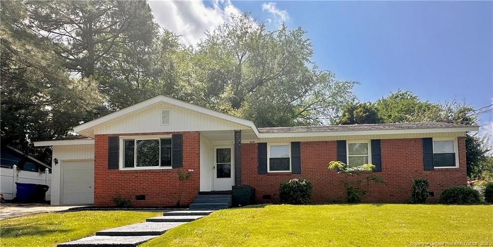 868 Stoneykirk Dr, Fayetteville, NC 28314 - photo 1