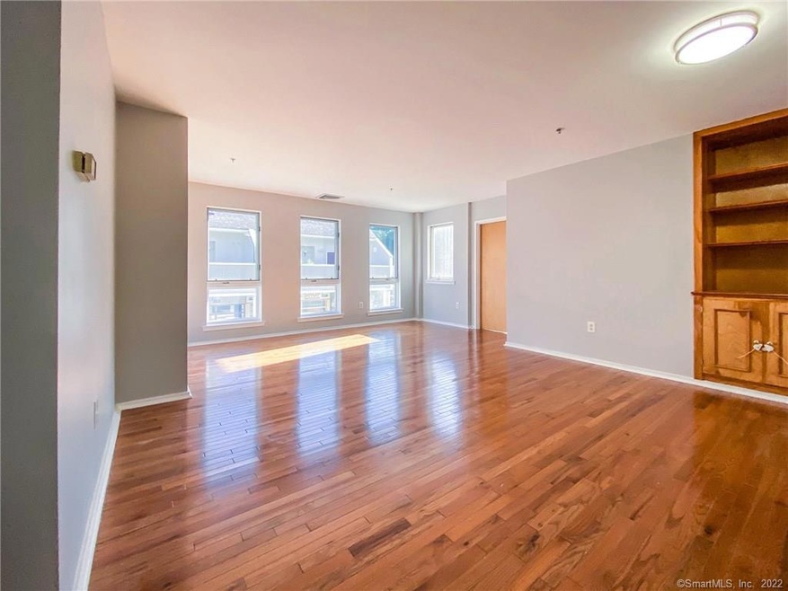 664 Main Ave unit 204, Norwalk, CT 06851 - photo 1