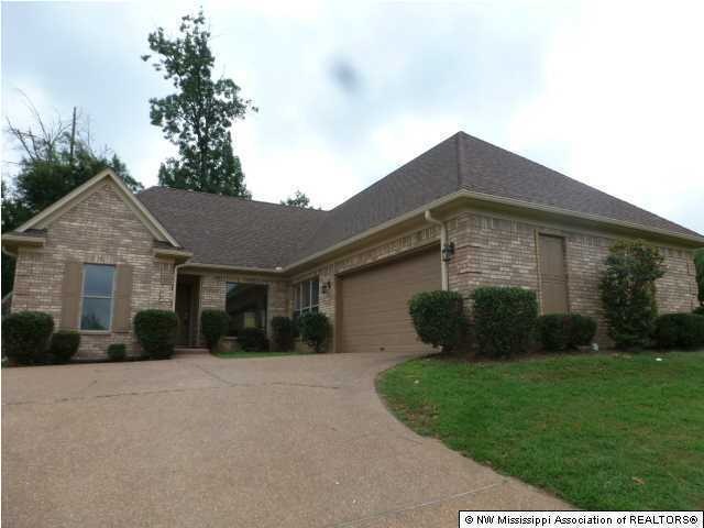 1262 Cross Creek Dr E, Hernando, MS 38632 - photo 1