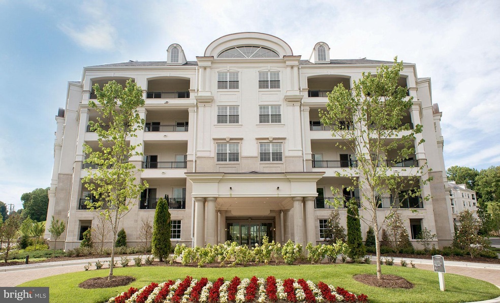 8111 River Rd unit 134, Bethesda, MD 20817 - photo 1