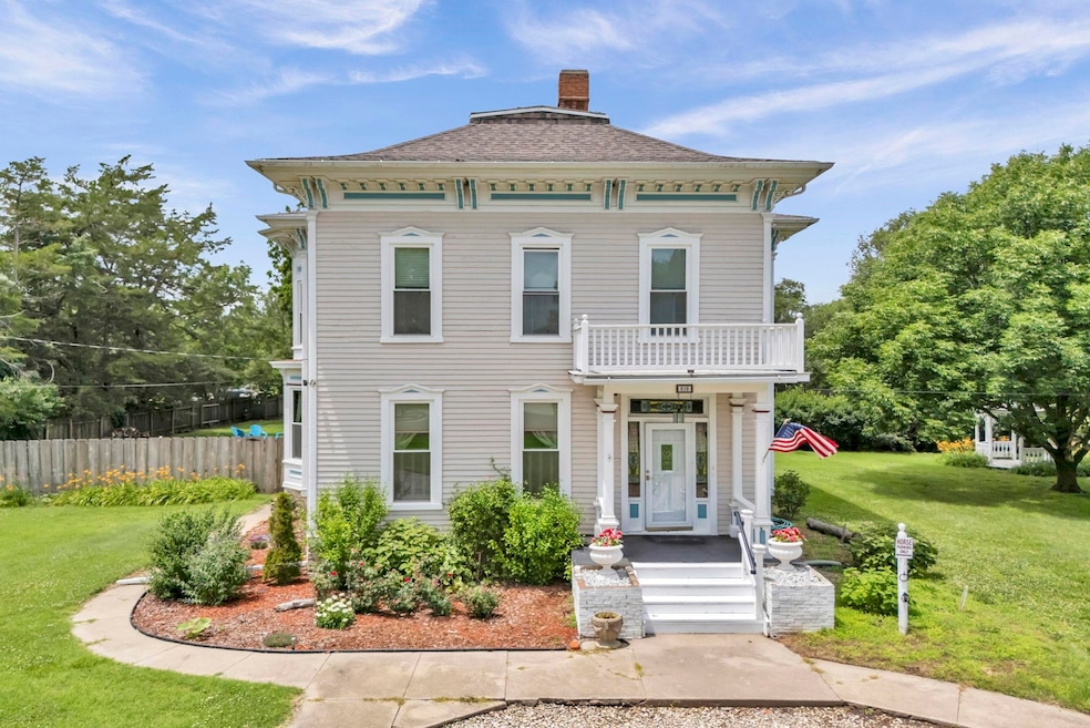 610 S Main St, Lindsborg, KS 67456 - photo 1