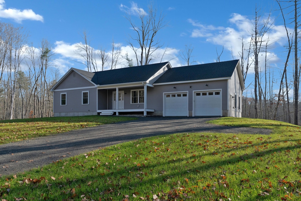 106 Westview Dr, Sanford, ME 04073 - photo 1