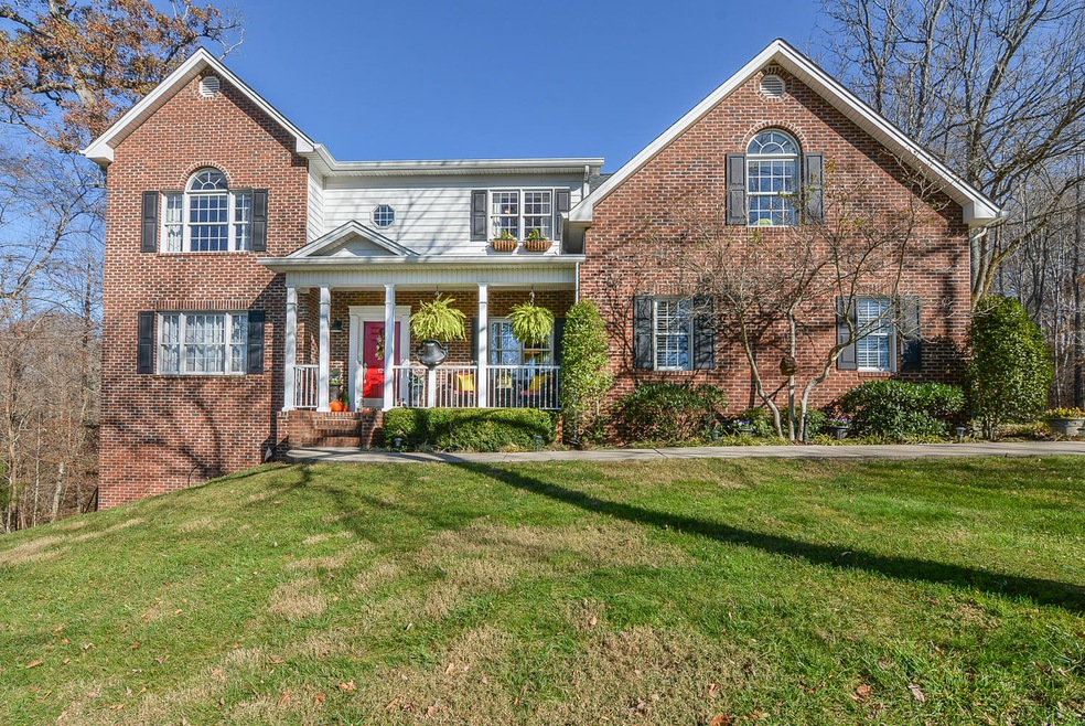 120 Winterbrook front center