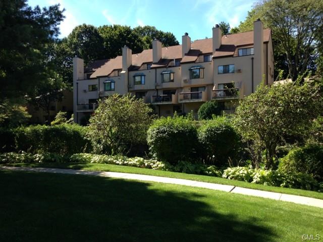12 Glenville Rd unit 104, Greenwich, CT 06831 - photo 1