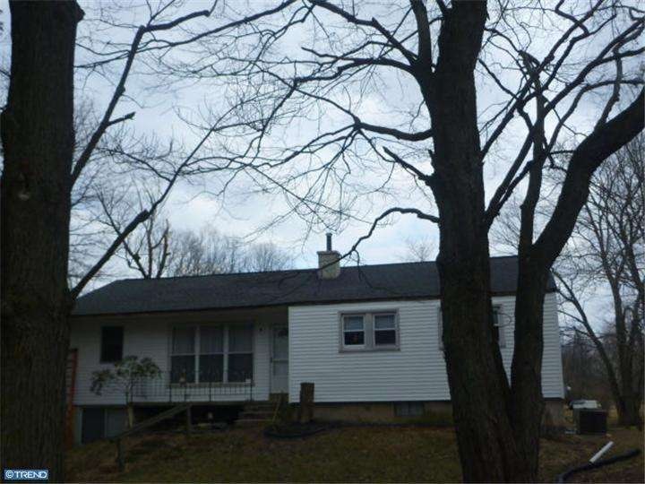 1341 E Prospect Ave, North Wales, PA 19454 - photo 1