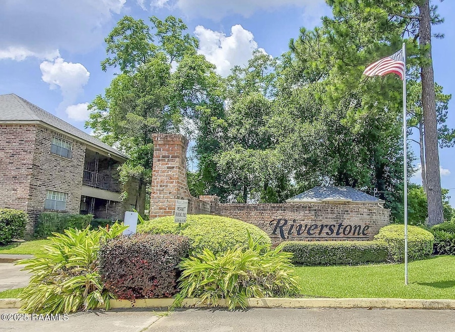 Riverstone Entrance