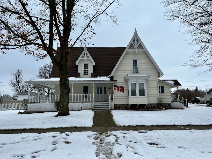 211 E Elm St