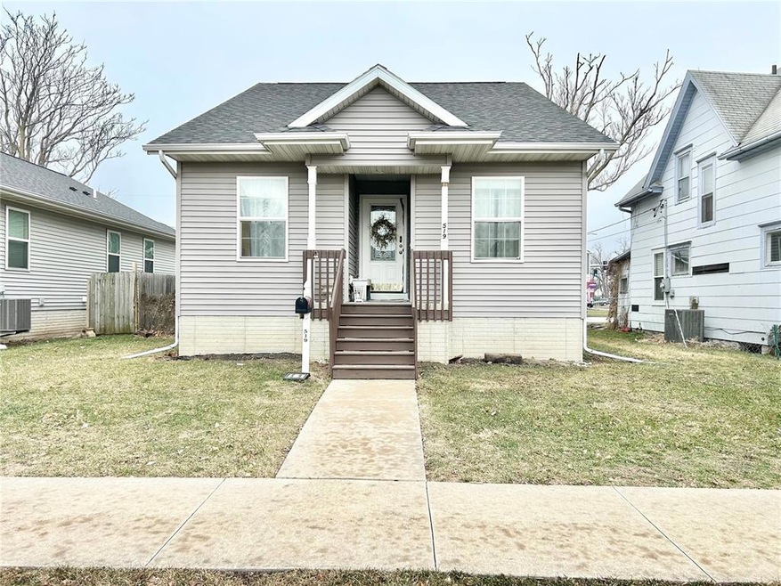 519 7th Ave SW, Cedar Rapids, IA 52404 - photo 1