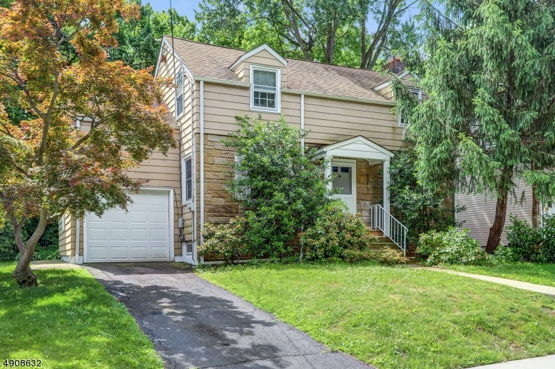 435 Shearer Ave, Union, NJ 07083 - photo 1