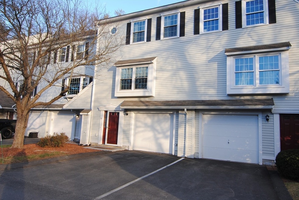 72 Stillwater Dr unit U130, Nashua, NH 03062 - photo 1