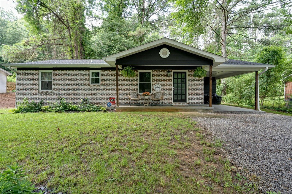 308 Pledger Pkwy, Lafayette, GA 30728 - photo 1