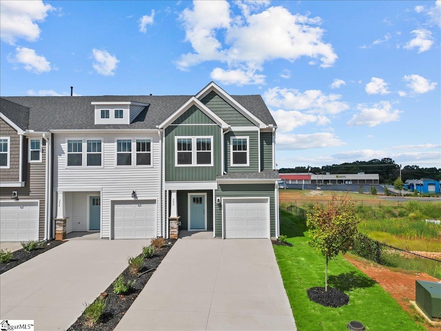 202 Cali Way, Piedmont, SC 29673 - photo 1