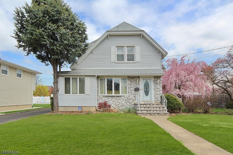 427 Stout Ave, Scotch Plains, NJ 07076 - photo 1