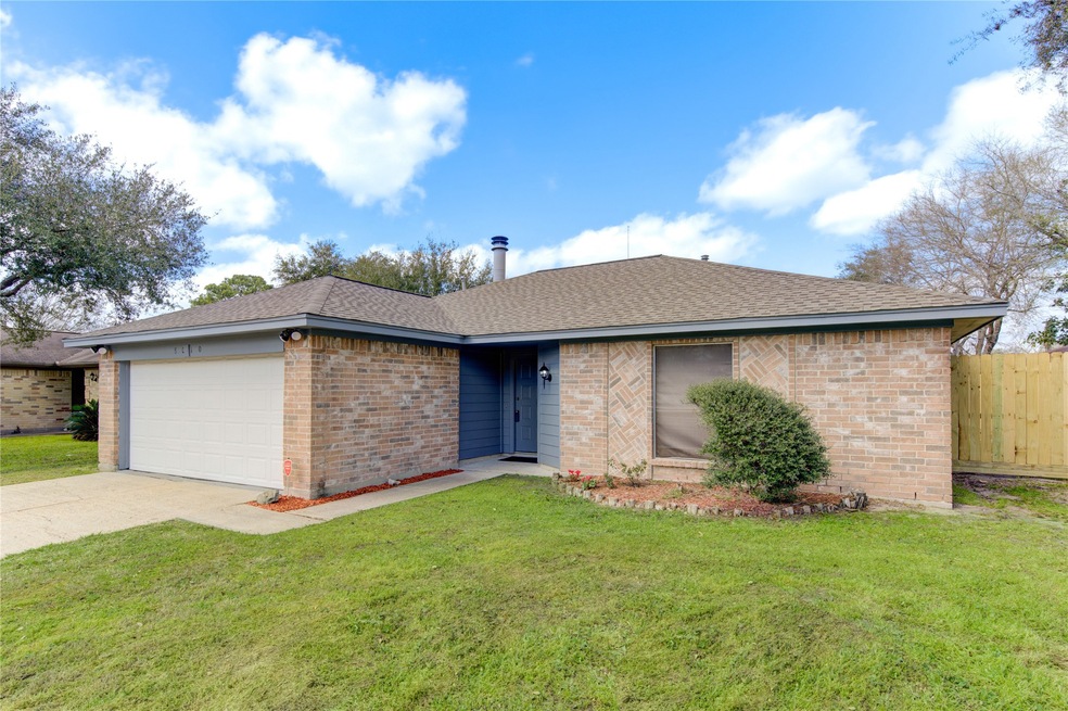 8010 Western Trail Dr, Houston, TX 77040 - photo 1