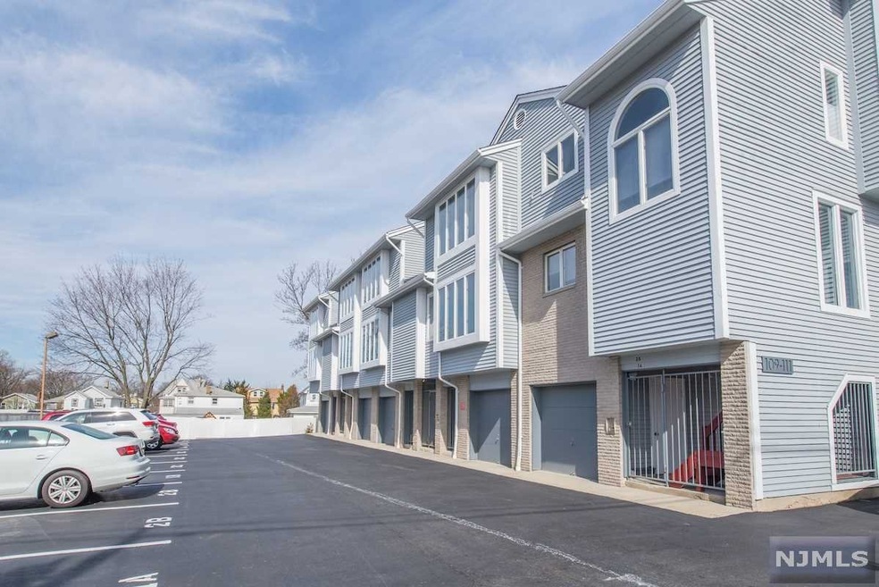 109-111 Stuyvesant Ave unit 2E, Lyndhurst, NJ 07071 - photo 1