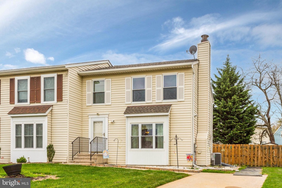 931 Slash Pine Ct, Sykesville, MD 21784 - photo 1