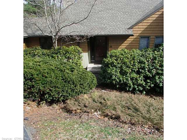 23 Chateau Margaux unit 23, Bloomfield, CT 06002 - photo 1