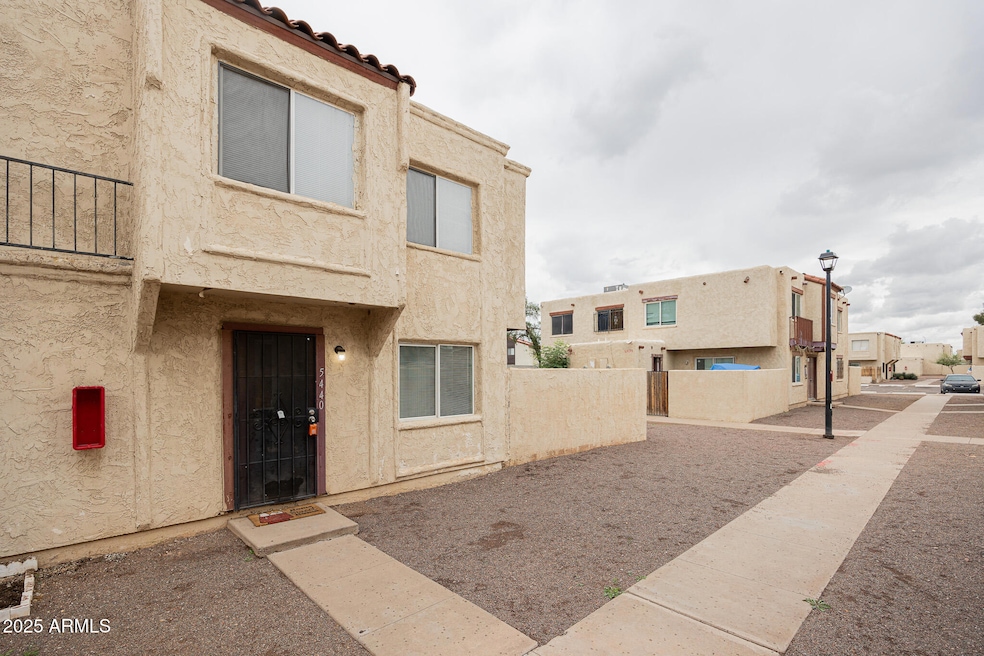 5440 W Belleview St, Phoenix, AZ 85043 - photo 1