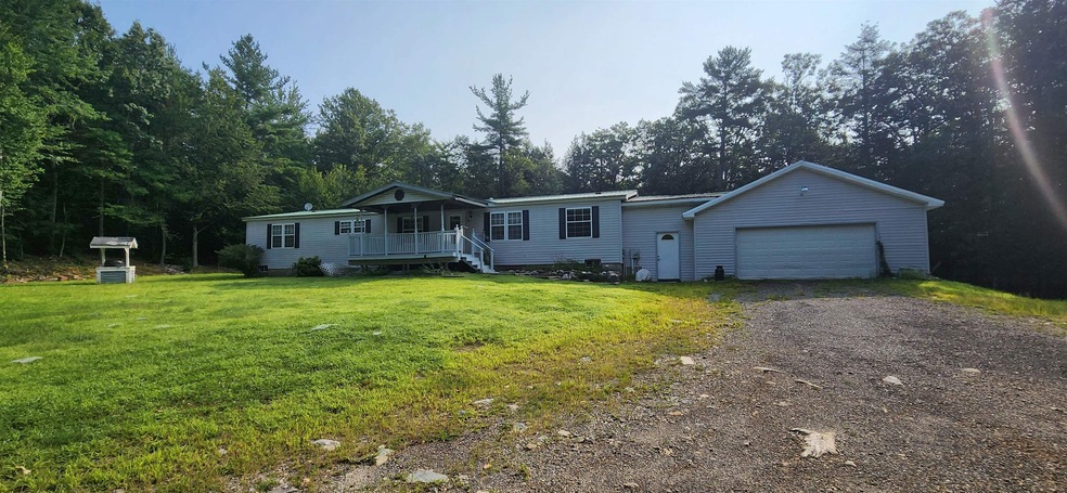 156 Middle Oxbow Rd, Hinsdale, NH 03451 - photo 1