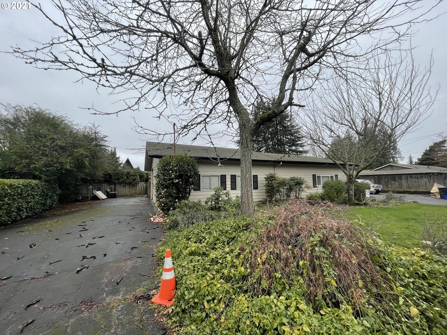 unlisted-address, Eugene, OR 97401 - photo 1