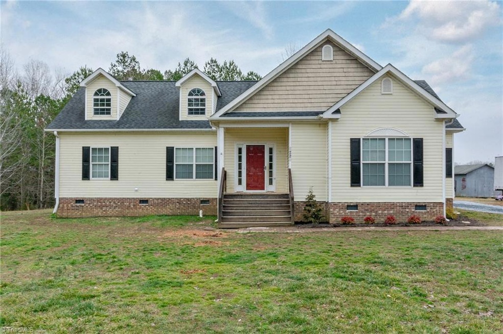 3229 Cox Mill Rd, Asheboro, NC 27205 - photo 1