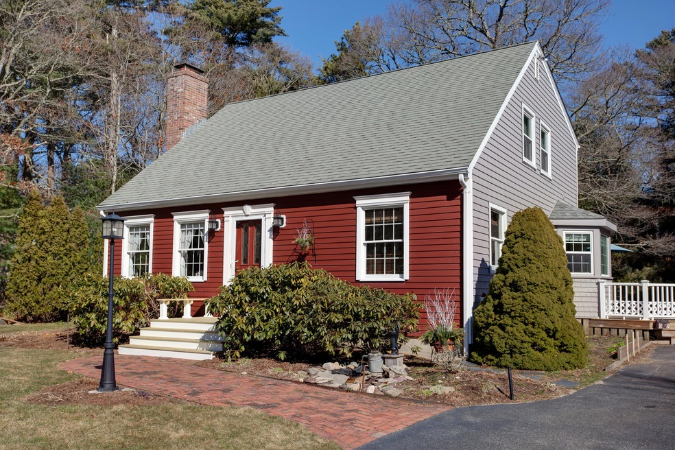 10 Countrywood Ln, East Falmouth, MA 02536 - photo 1