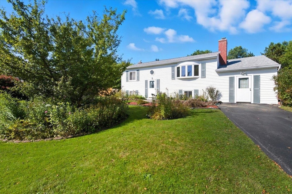 For Sale $460,000 • Co-Listing Agent