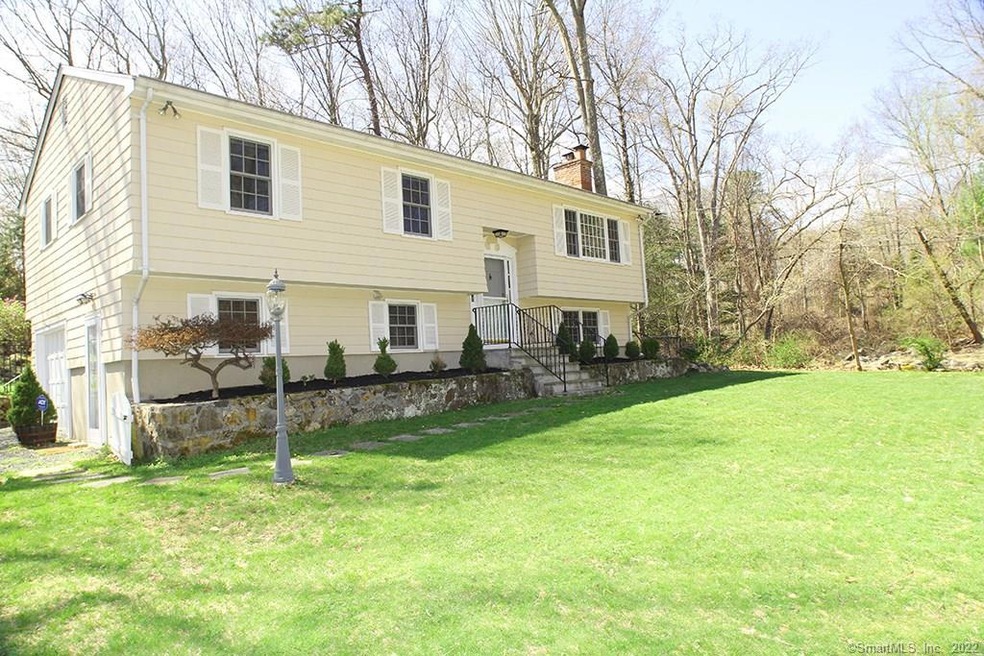 41 Pine Mountain Rd, Redding, CT 06896 - photo 1