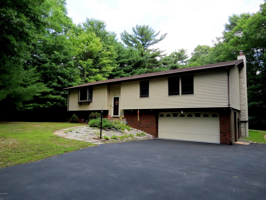 124 Pine Rd, Hawley, PA 18428 - photo 1