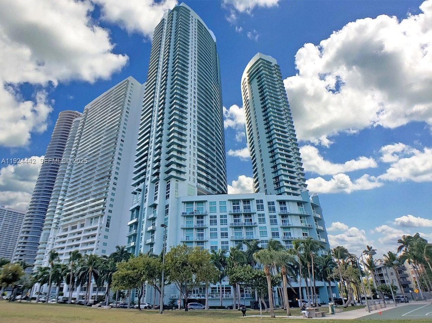 Quantum On the Bay unit 2615, Miami, FL 33132 - photo 1