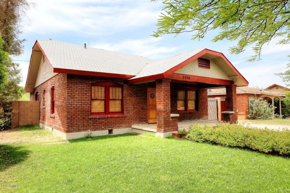 Front Corner View2