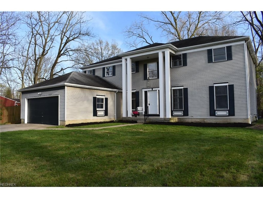 Lovely colonial in a great location!