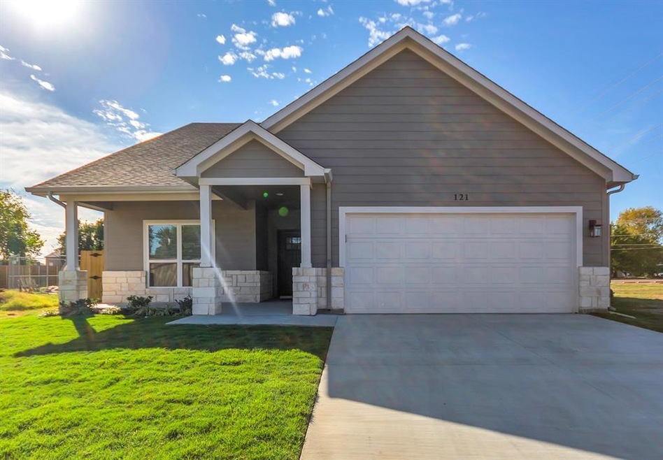 121 Anderson Dr, Hurst, TX 76053 - photo 1