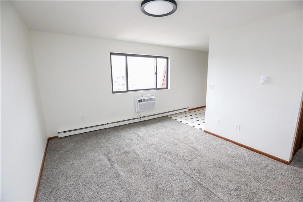 207 Beaver St unit C2, New Britain, CT 06051 - photo 1