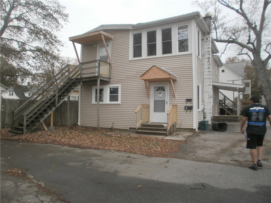 30 Governor Ave unit 2, Bellingham, MA 02019 - photo 1