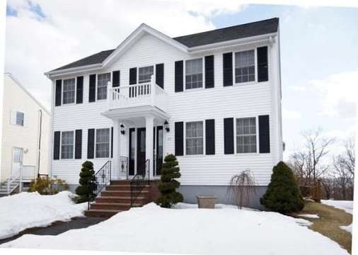 27 Skyline Dr, Malden, MA 02148 - photo 1